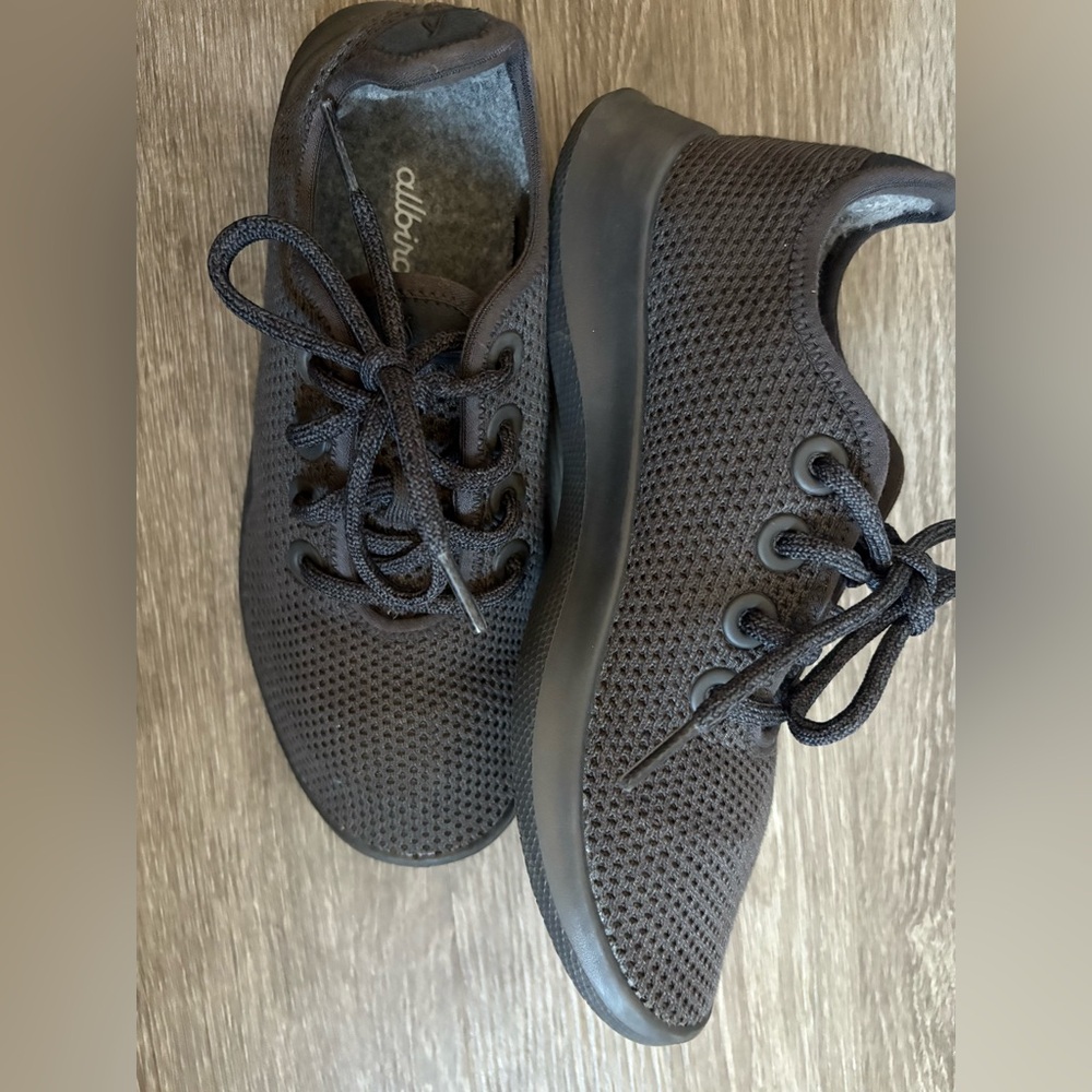 Allbirds Women's Black Athletic Shoes - Picture 4 of 5